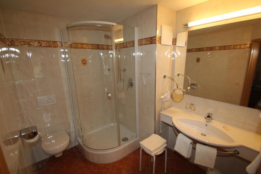 Alpenhotel Weiherbach Berchtesgaden Hallenbad Und Sauna Екстериор снимка