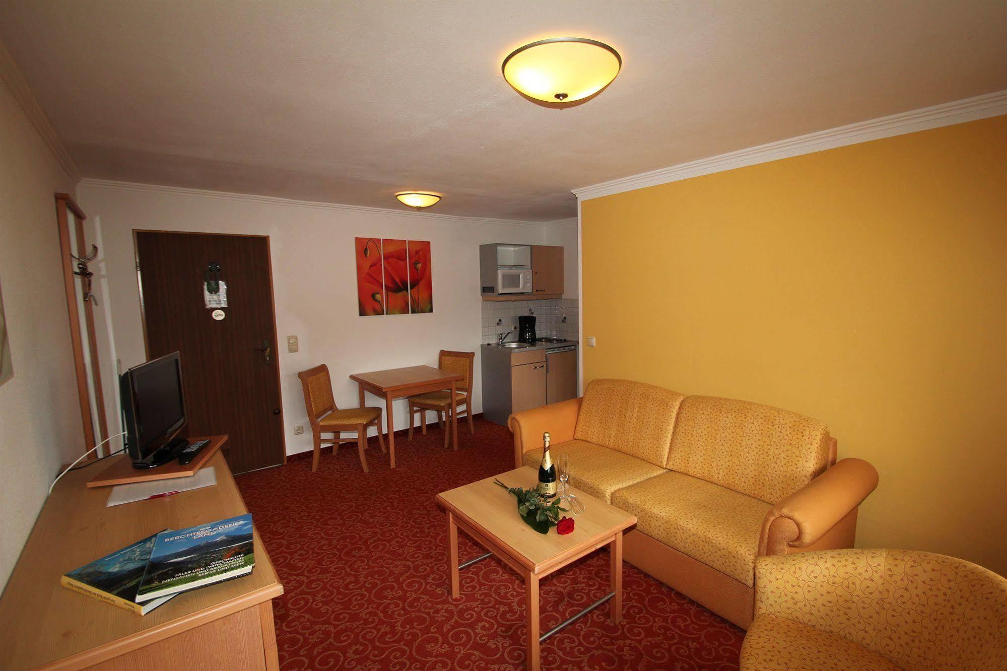 Alpenhotel Weiherbach Berchtesgaden Hallenbad Und Sauna Екстериор снимка