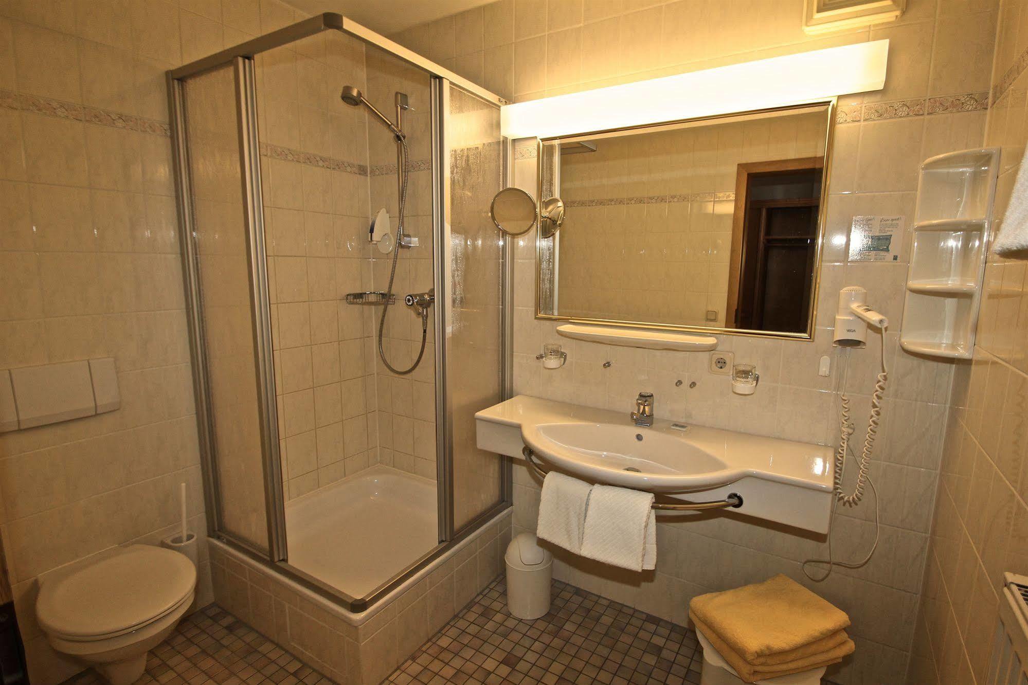 Alpenhotel Weiherbach Berchtesgaden Hallenbad Und Sauna Екстериор снимка